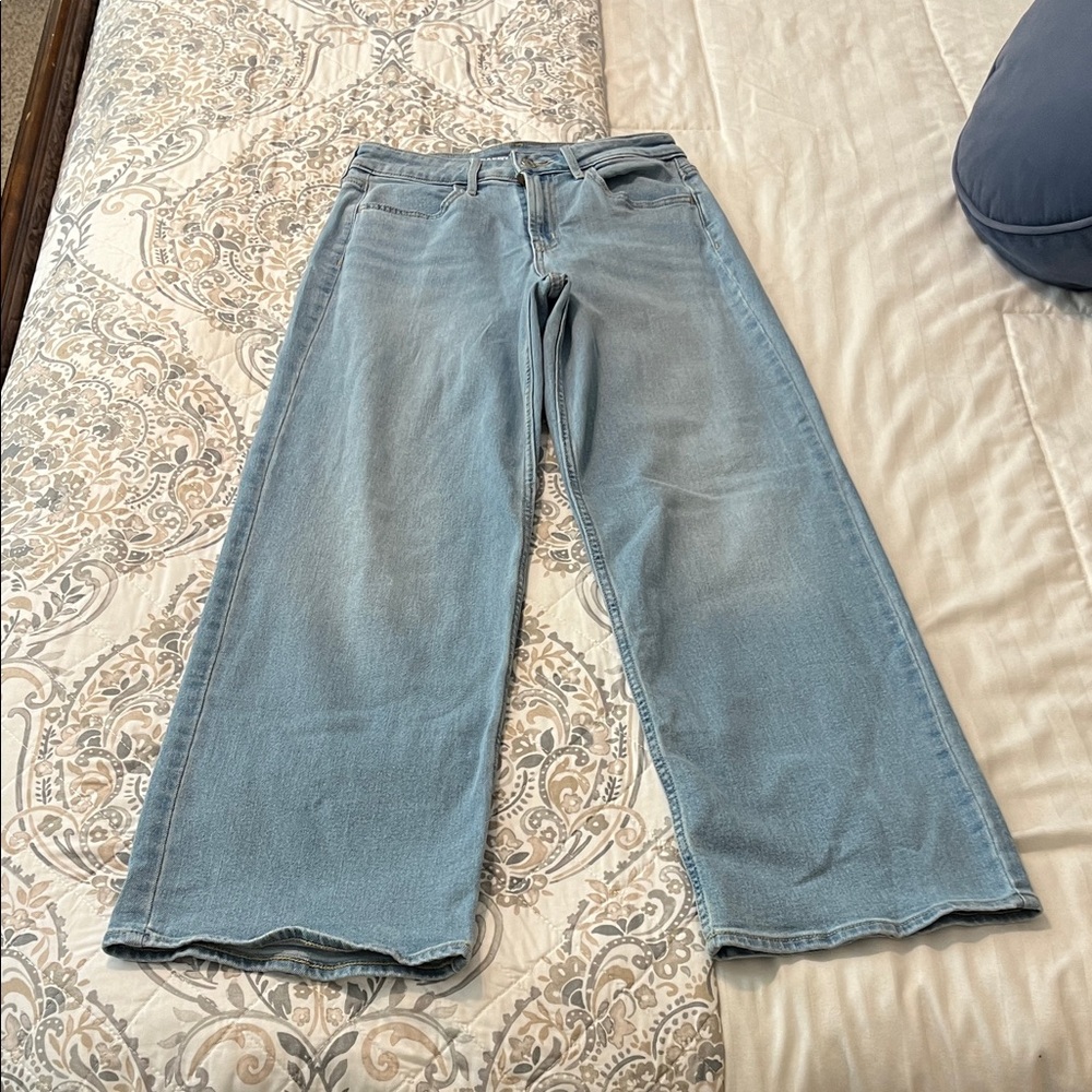 Old Navy Light Blue Wide-Leg Women’s Jeans - Relaxed